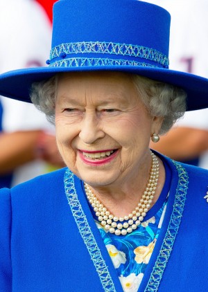 15-06-2014 Polo Queen Elizabeth visit a polo match at the Guards Polo Club in Windsor, England. © PPE/Nieboer Credit: PPE/face to face - No Rights for Netherlands -