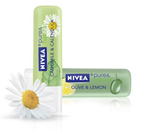 Balsam de buze NIVEA pure & natural Olive & Lemon sau Camomille & Calendula