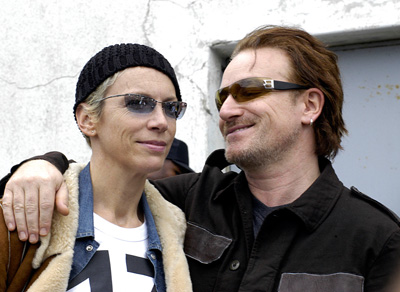 Annie Lennox, Bono